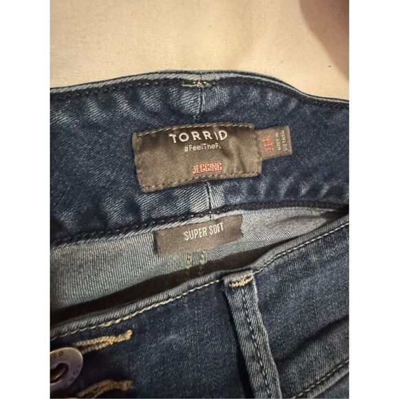 Torrid lot of 2x super soft blue jean/denim jegging legging light & dark blue - Picture 6 of 10
